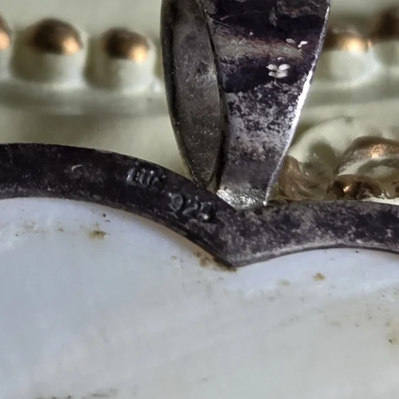 Mother of Pearl Heart Drop Earrings & Pendant in 925 Sterling Silver LUC - Picture 5 of 16